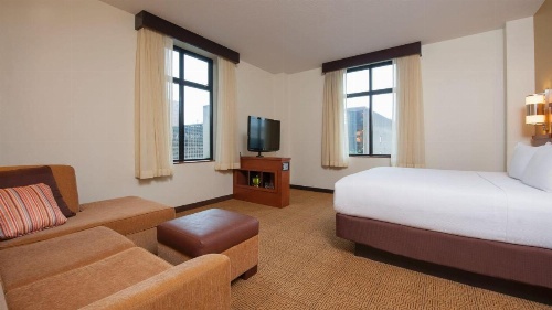 Hyatt Place Des Moines Downtown image 14