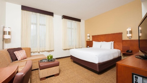 Hyatt Place Des Moines Downtown image 27